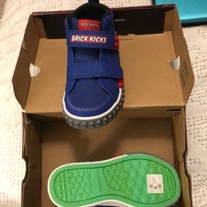 Brand New in box! Rare Skechers Lego Brick Kicks